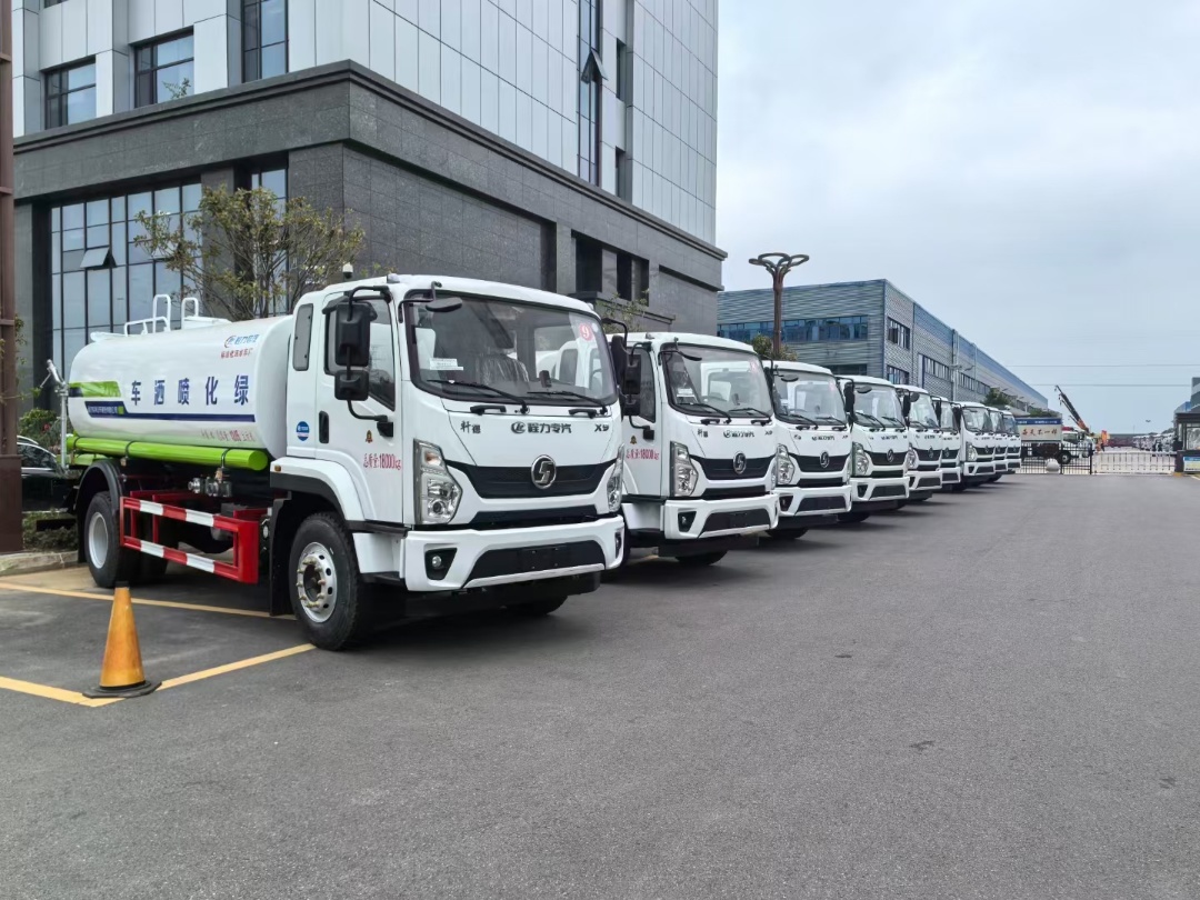國(guó)六15方陜汽X9灑水車